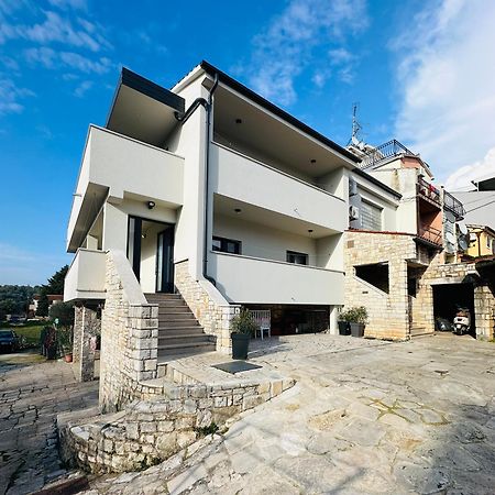 Apartman Zagi Rovinj Exterior foto